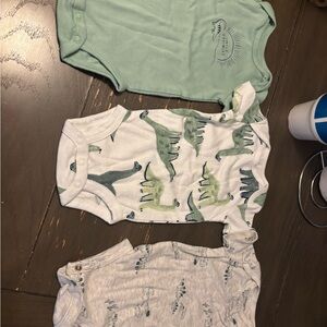 BABY BOY ONESIES LOT (25 total)2 Size 0-3/3 months